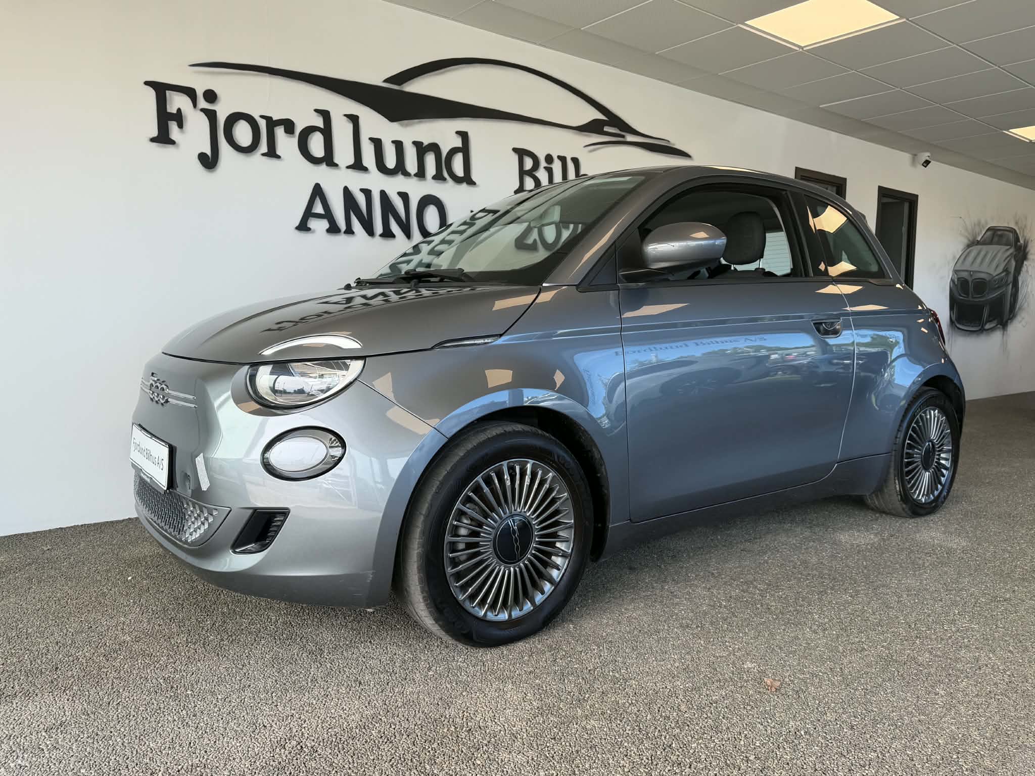 Fiat 500E Grå 1